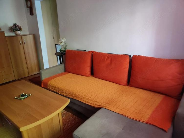 Apartament cu 2 camere semidecomandat în Girocului