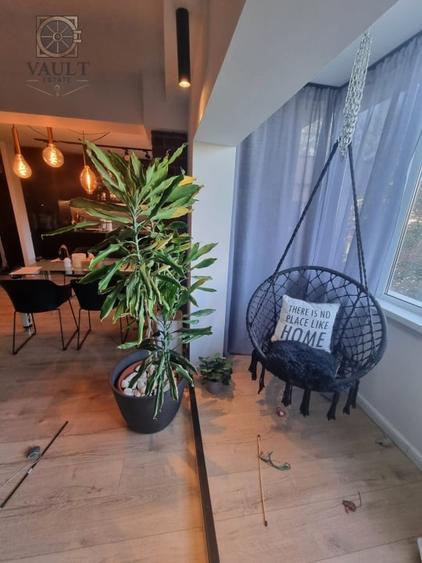 Apartament cu 3 camere decomandat, mobilat în Decebal