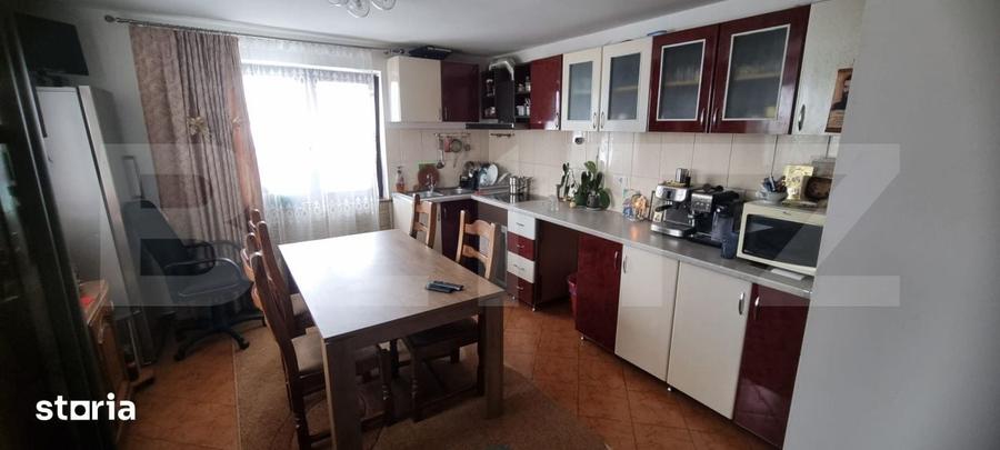 Casă cu 4 camere cu Teren 7000 Mp în Mitocu Dragomirnei