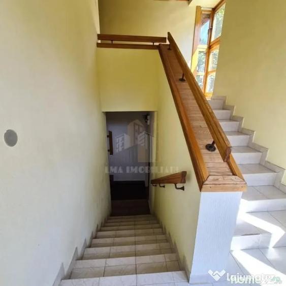 Apartament cu 3 camere decomandat în Poiana Brașov