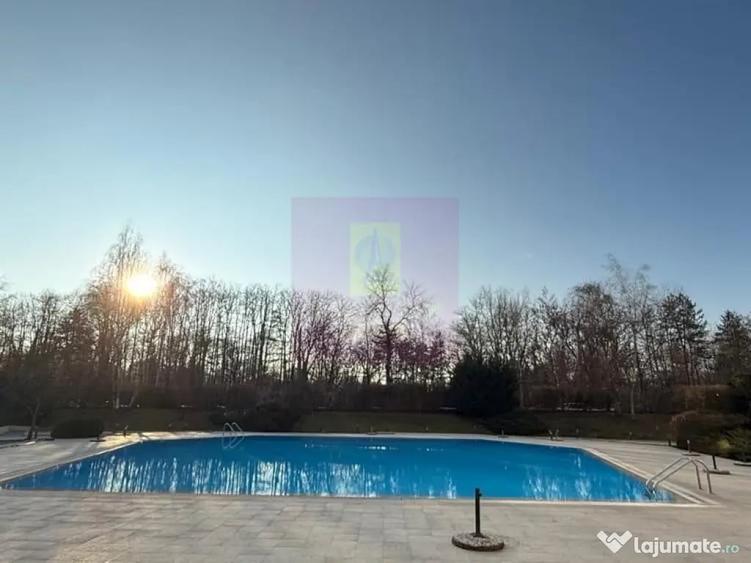Apartament cu 4 camere decomandat în Herăstrău