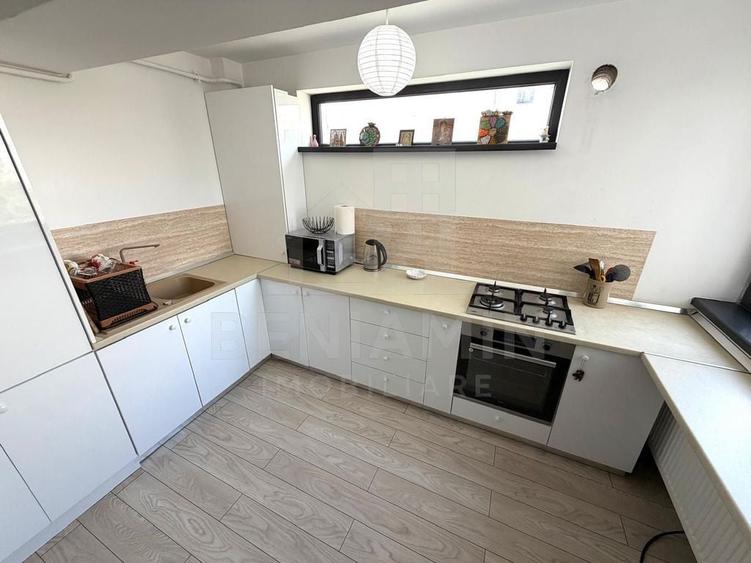Apartament cu 2 camere semidecomandat în Calea Severinului