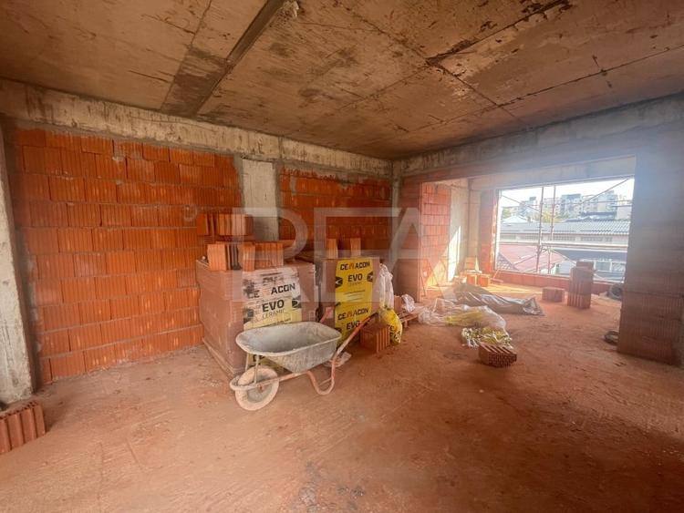 Apartament cu 3 camere decomandat în Unirii