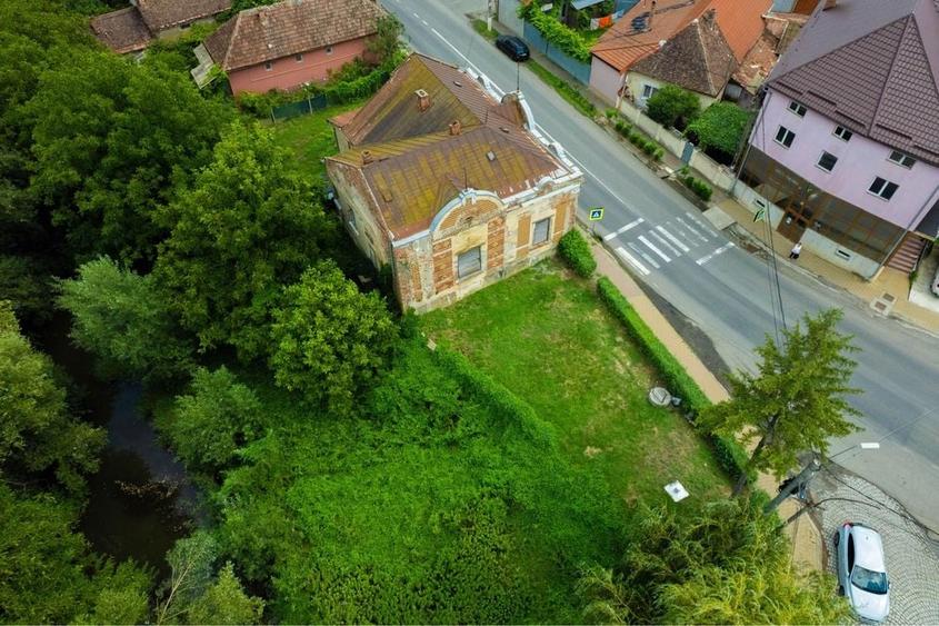 Casă cu 4 camere în Central