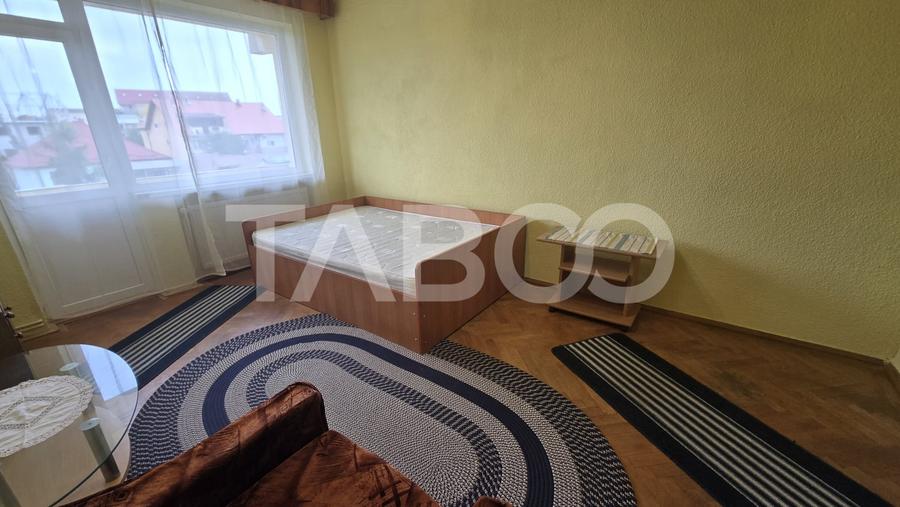 Apartament cu 2 camere decomandat, mobilat în Ștrand