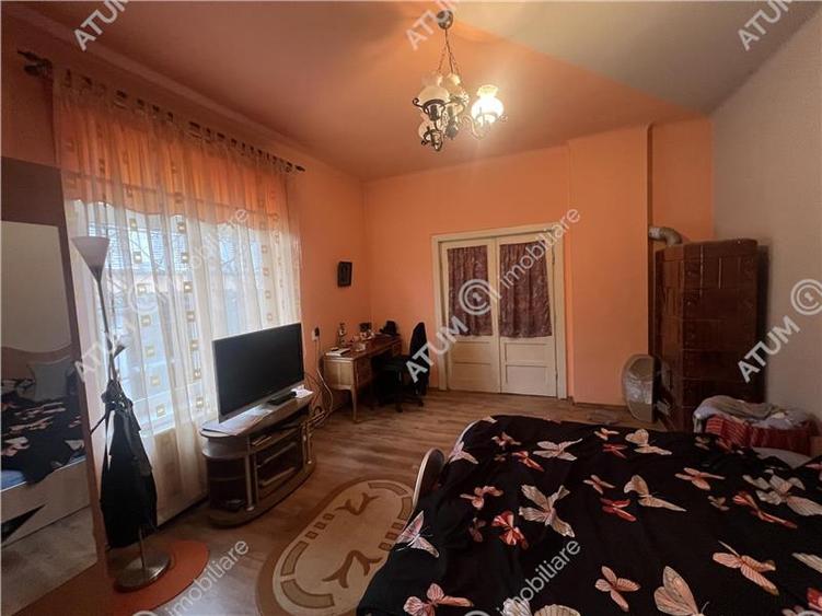 Casă individuală cu 4 camere cu Canalizare în Turnișor