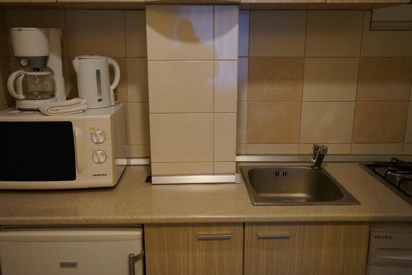 Apartament cu 2 camere decomandat în Calea Victoriei