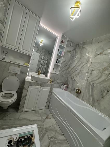 Apartament cu 2 camere semidecomandat în Central