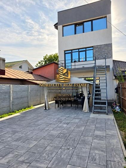 Casă individuală cu 10 camere cu Canalizare în Central