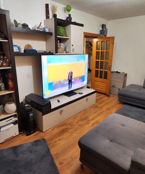 Apartament cu 3 camere decomandat în Dorobanți 2
