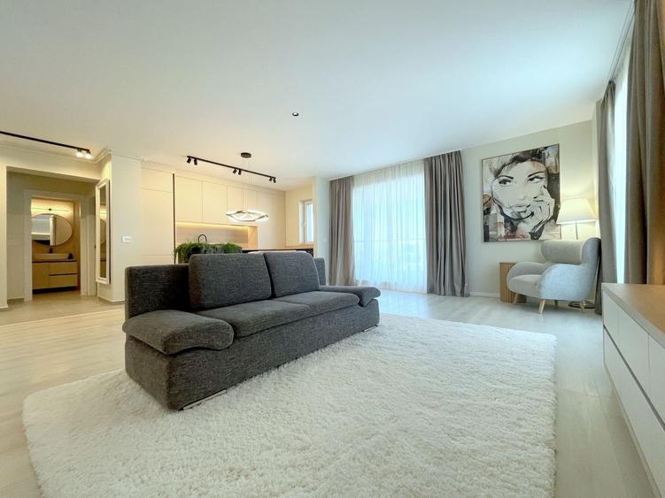 Apartament cu 3 camere decomandat, mobilat în Lipovei