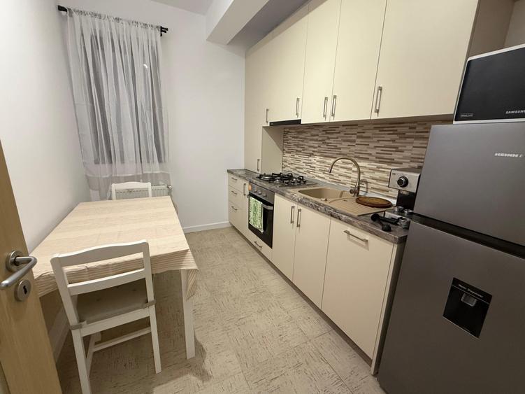 Apartament cu 2 camere semidecomandat în Central