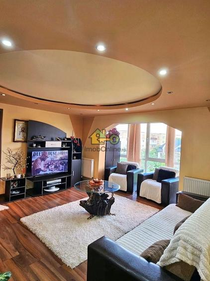 Apartament cu 2 camere semidecomandat, mobilat în Vest