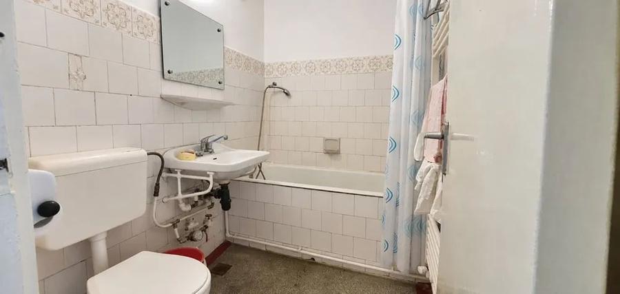 Apartament cu 3 camere decomandat în Țiglina 2