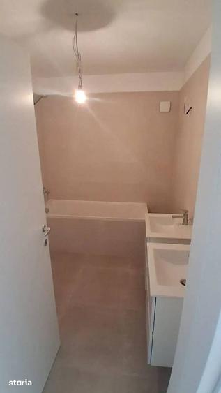 Apartament cu 3 camere decomandat în Grivița