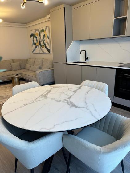 Apartament cu 2 camere semidecomandat în Sopor