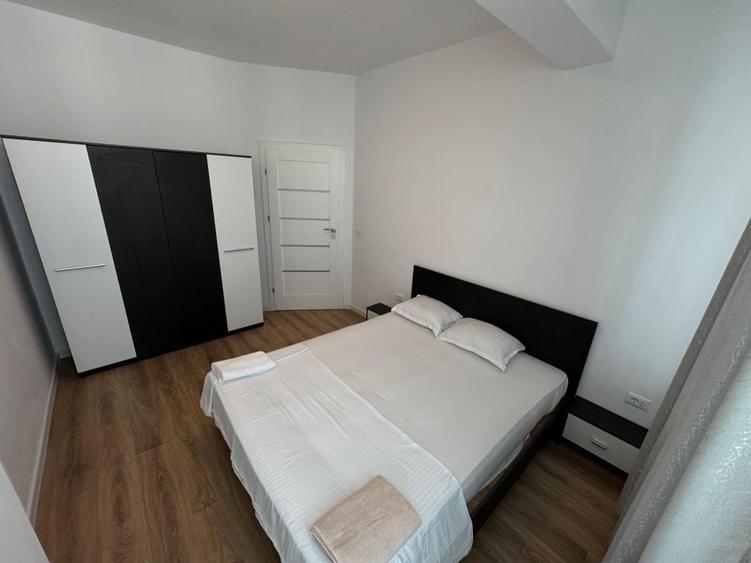 Apartament cu 2 camere semidecomandat în Șcheia