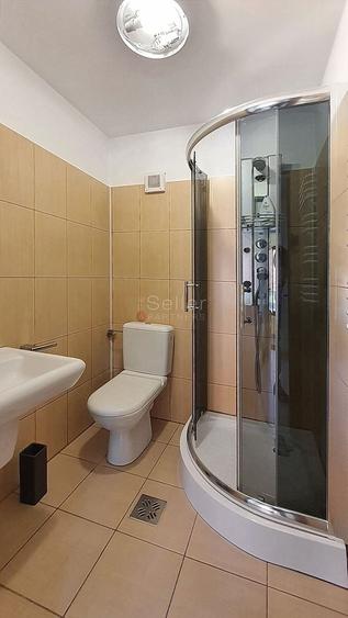 Spațiu comercial, de 590 mp, în Brașovul Vechi