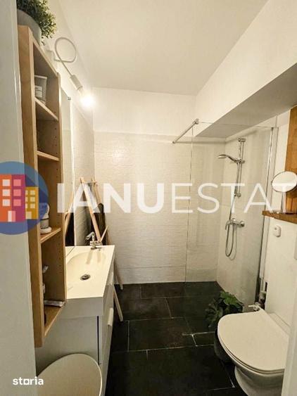 Apartament cu 3 camere decomandat în Victoriei
