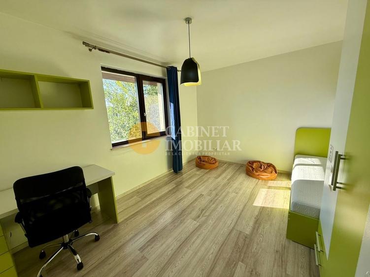 Casă individuală cu 5 camere cu Piscina în Valea Lupului