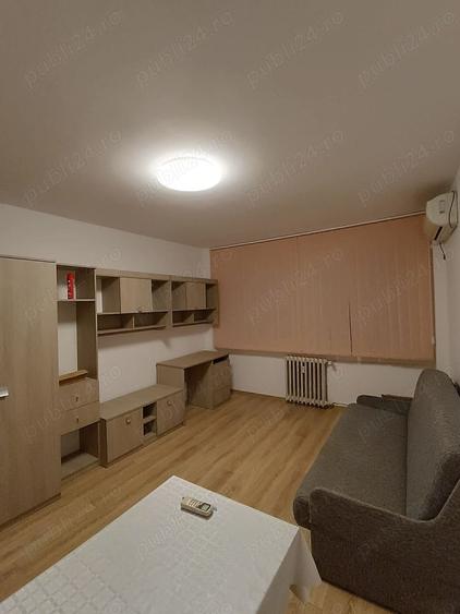 Garsonieră decomandată în Gară