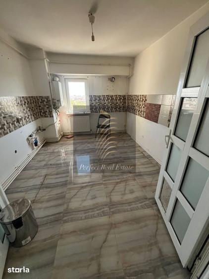 Apartament cu 3 camere decomandat în Delfinariu