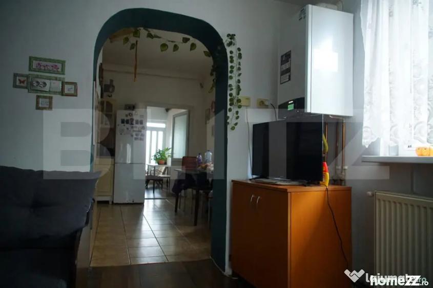 Casă cu 3 camere cu Teren 526 Mp în Central