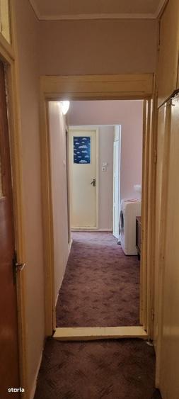 Apartament cu 3 camere decomandat în Libertății