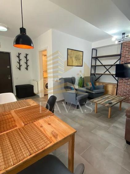 Apartament cu 2 camere semidecomandat, mobilat în Mărăști