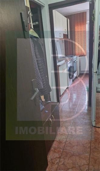 Apartament cu 2 camere semidecomandat, mobilat în Colentina
