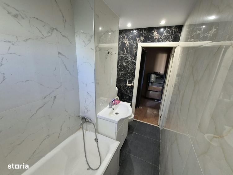 Apartament cu 2 camere decomandat în Nicolina