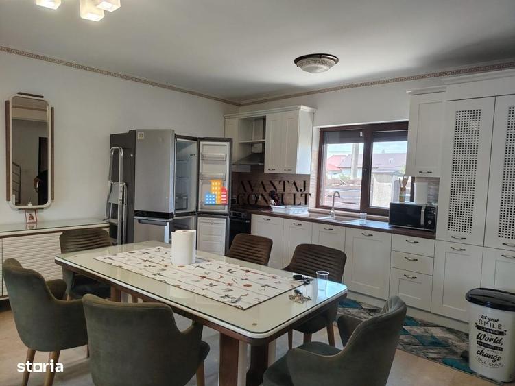 Casă cu 3 camere cu Teren 250 Mp în Central