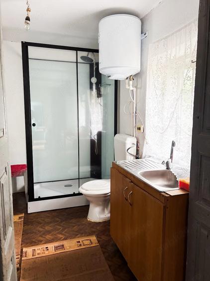 Casă cu 2 camere cu Teren 1247 Mp în Clănița