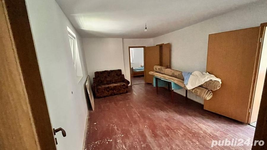Casă cu 4 camere cu Teren 1177 Mp în Cisnădioara