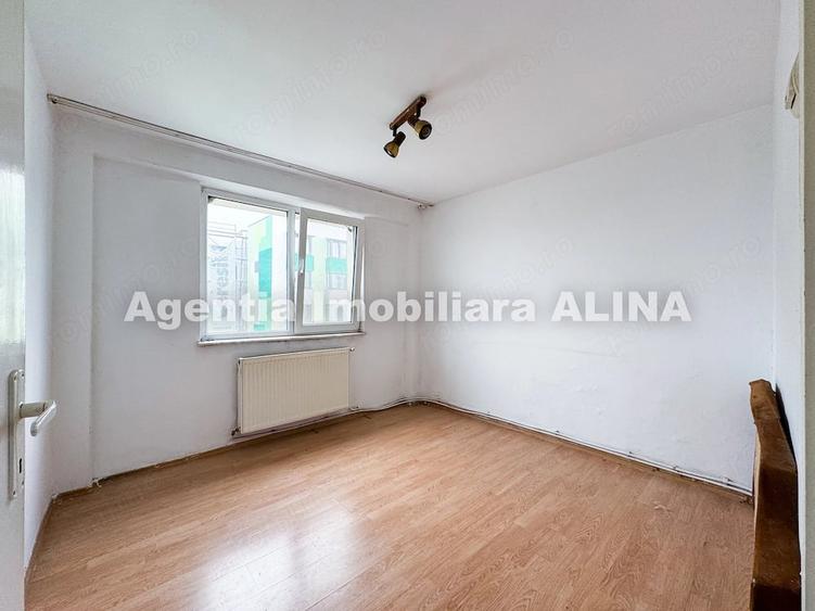 Apartament cu 2 camere decomandat în Micro 15