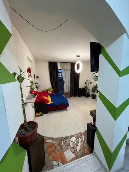 Casă cu 3 camere în Exterior Vest