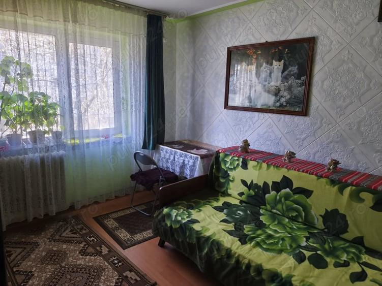 Apartament cu 3 camere semidecomandat în Zimbru