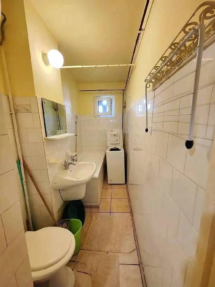 Apartament cu 2 camere nedecomandat în Central