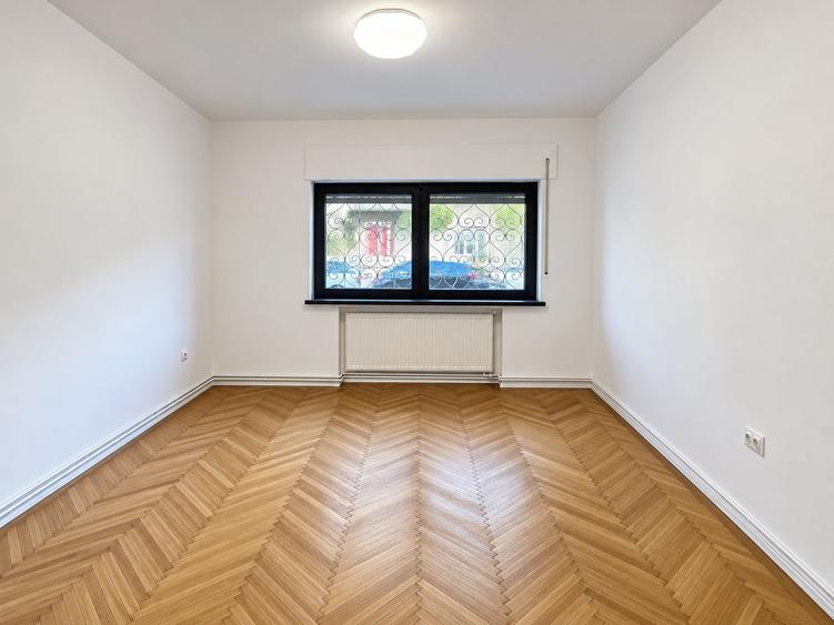Apartament cu 3 camere semidecomandat, mobilat în Pache Protopopescu