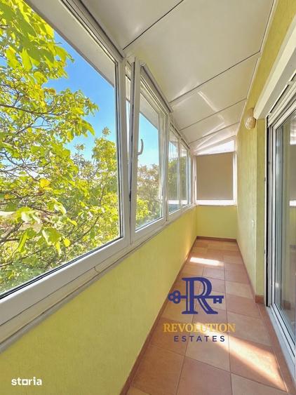Apartament cu 3 camere semidecomandat în Bună Ziua