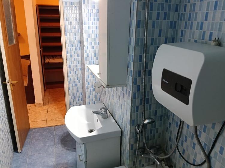 Garsonieră semidecomandată, mobilată în Rahova
