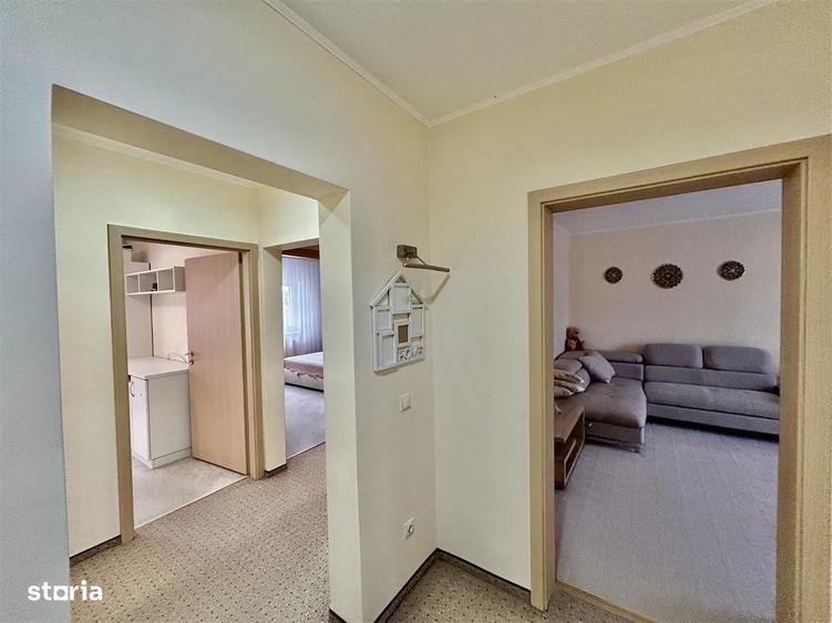 Apartament cu 3 camere decomandat în Terezian