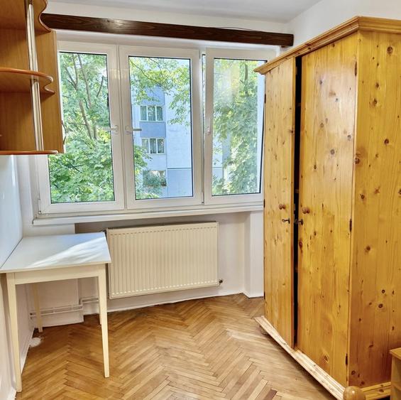 Apartament cu 3 camere decomandat în Cornișa