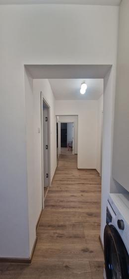 Apartament cu 3 camere decomandat în P-ța Muncii