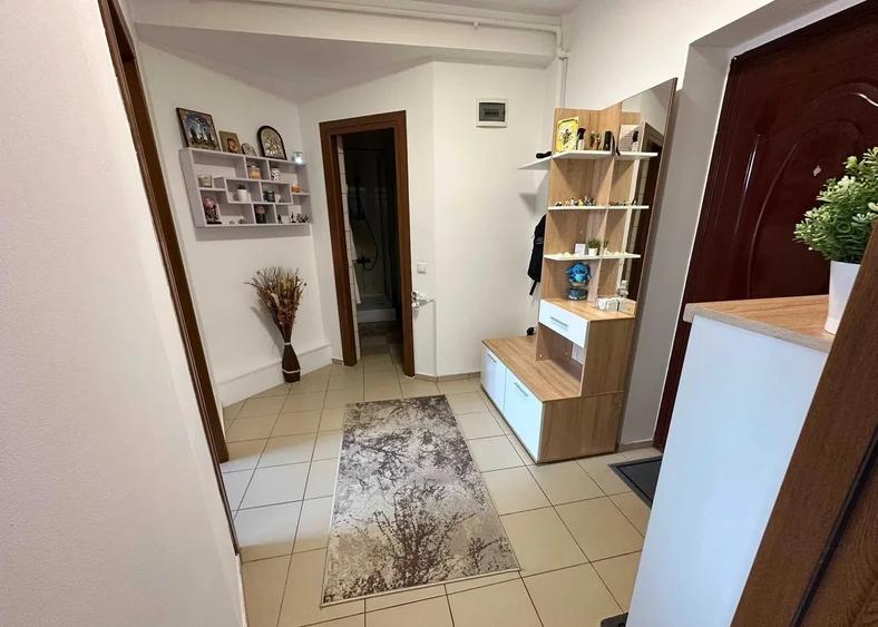 Garsonieră decomandată, mobilată în Drumul Taberei