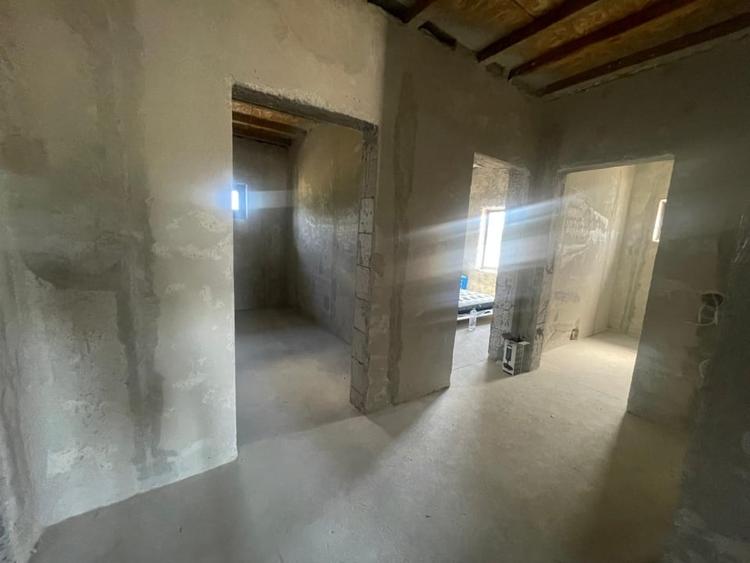 Casă individuală cu 4 camere cu Canalizare în Mischii