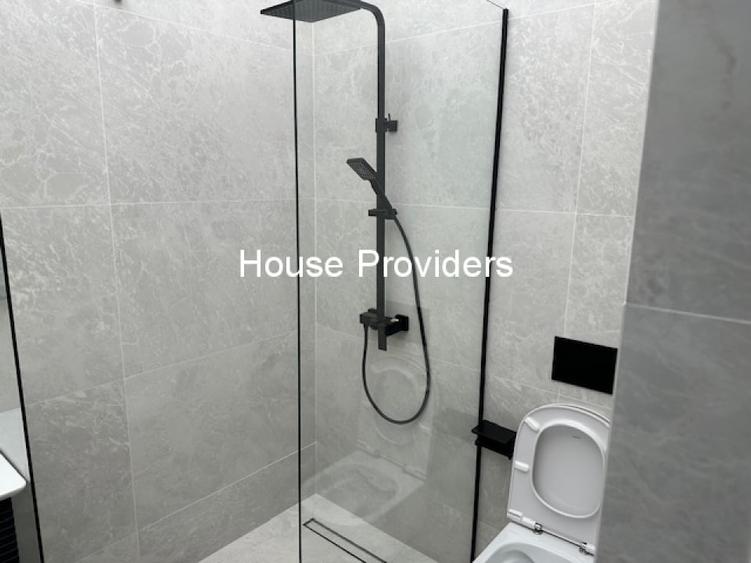 Apartament cu 3 camere, mobilat în Unirii