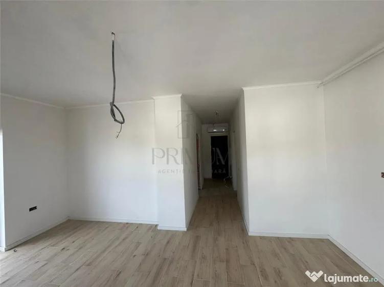 Apartament cu 4 camere decomandat în Giroc