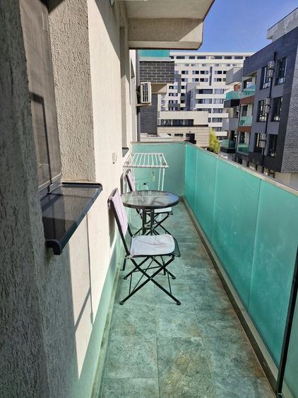 Apartament cu 3 camere semidecomandat în Nord
