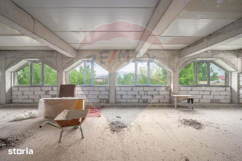 Spațiu comercial, de 2,070 mp, în Clinceni